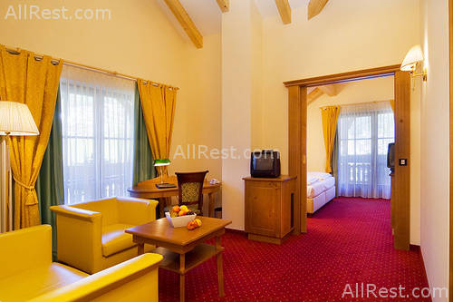 Hotel La Perla 13